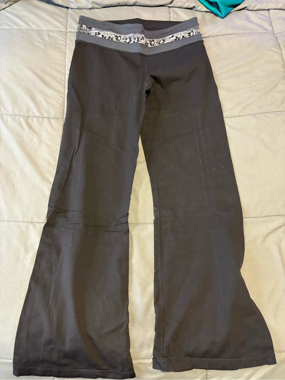 & Other Stories Black Flared Leggings with Patterned Waistband
